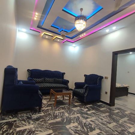 Lavish Residency Guest House Fasial Town Rawalpindi Buitenkant foto